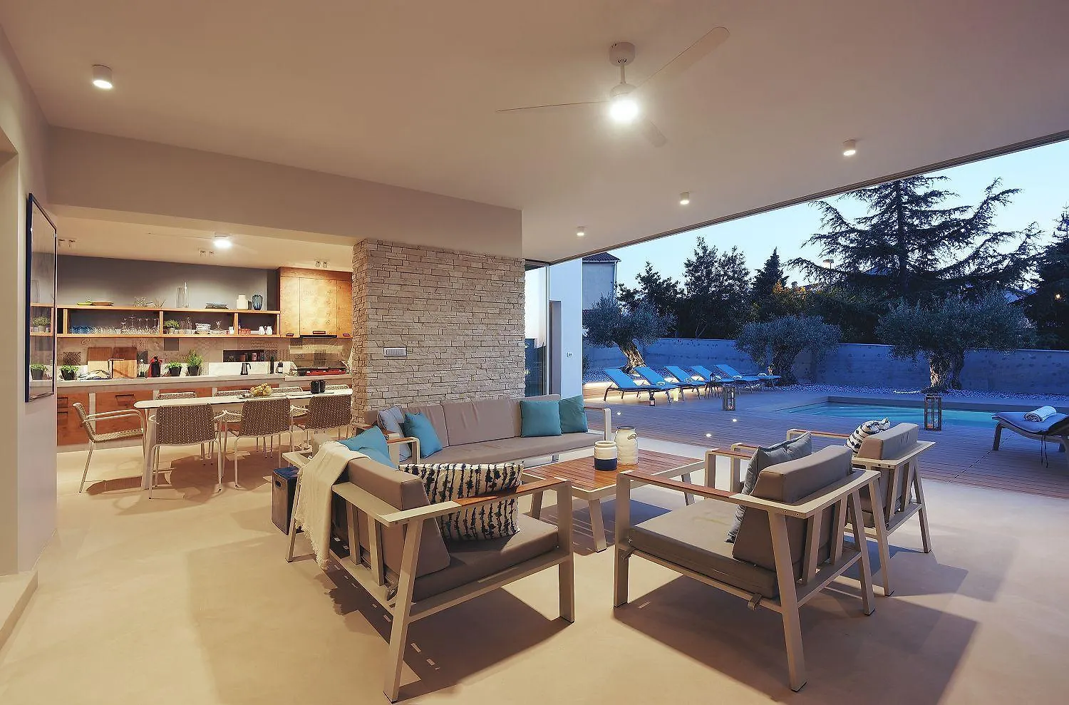 Traumvilla Mit Blick Auf Die Brijuni Inseln, Privatem Pool Stinjan